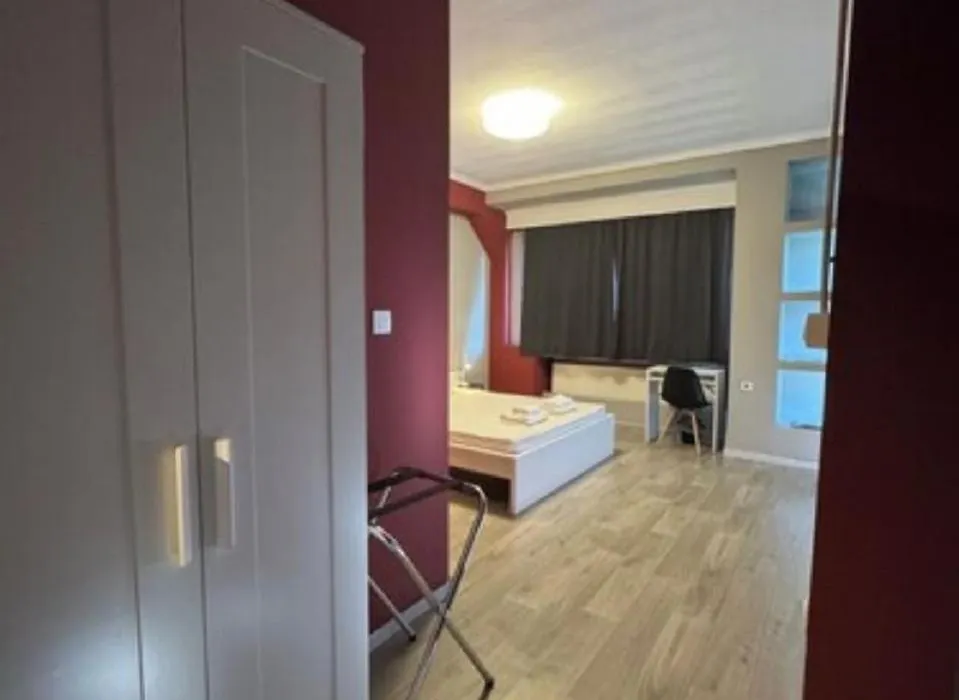 Stay Hybrid Youth Hostel-1